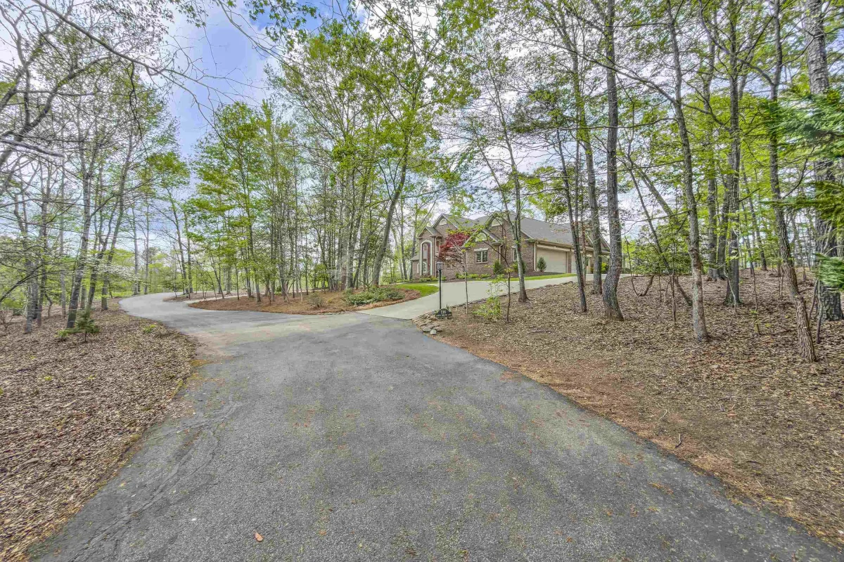 116 Sleepy Hollow Lane  Spartanburg SC 29306