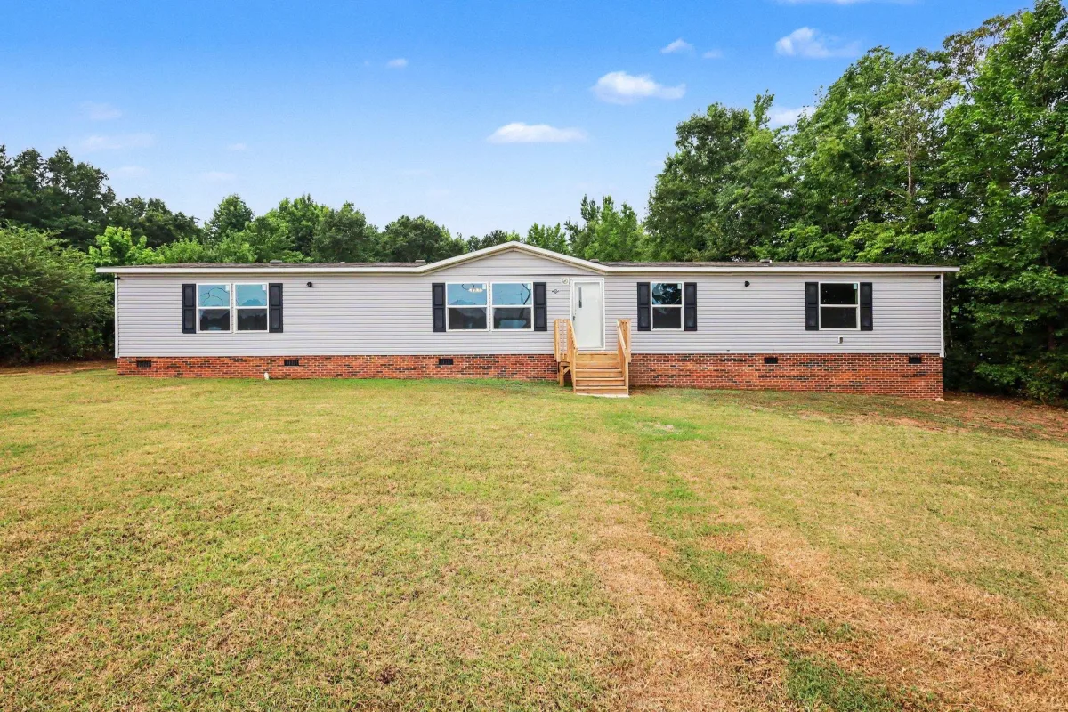 205 Dillon Street  Chesnee SC 29323
