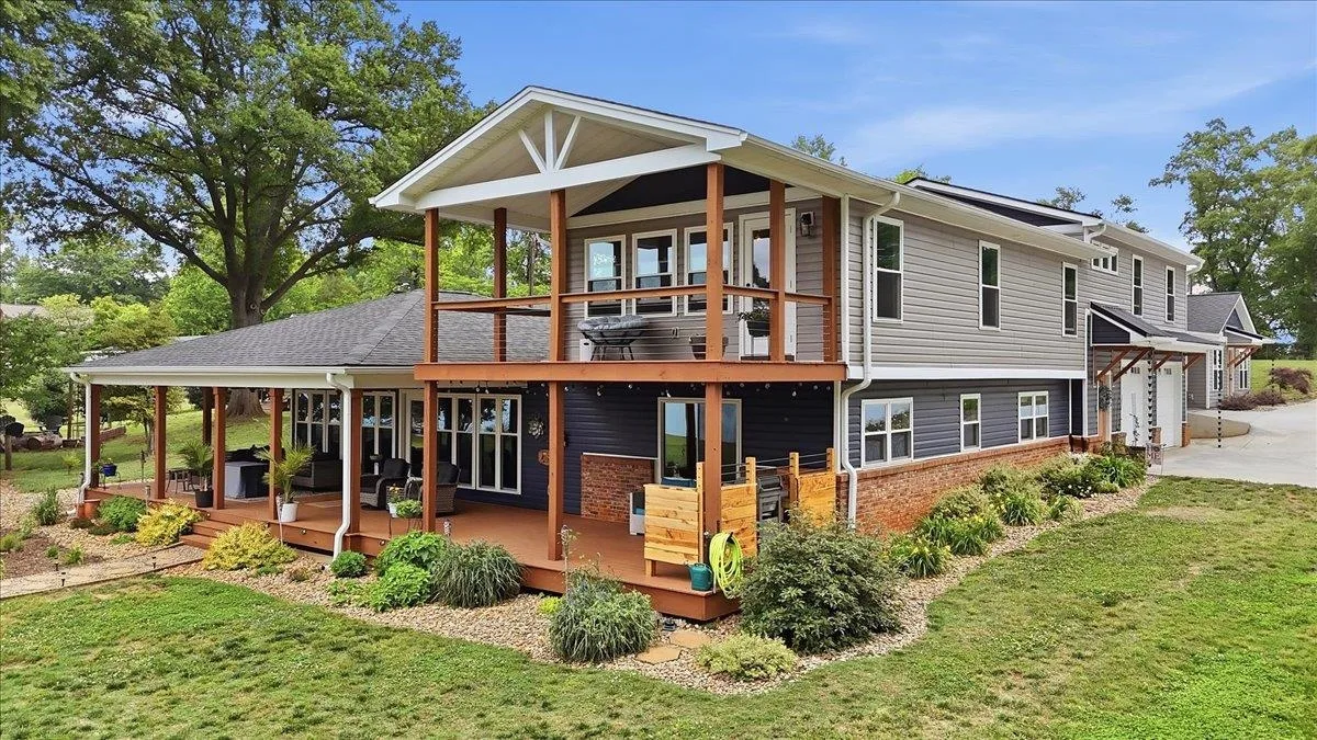 171 Suttles Road  Inman SC 29349