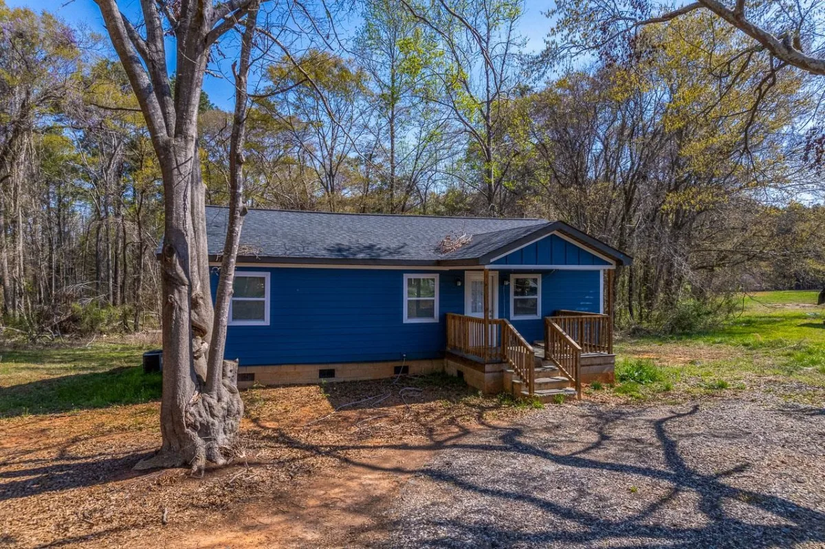 5209 215 Highway  Pauline SC 29374