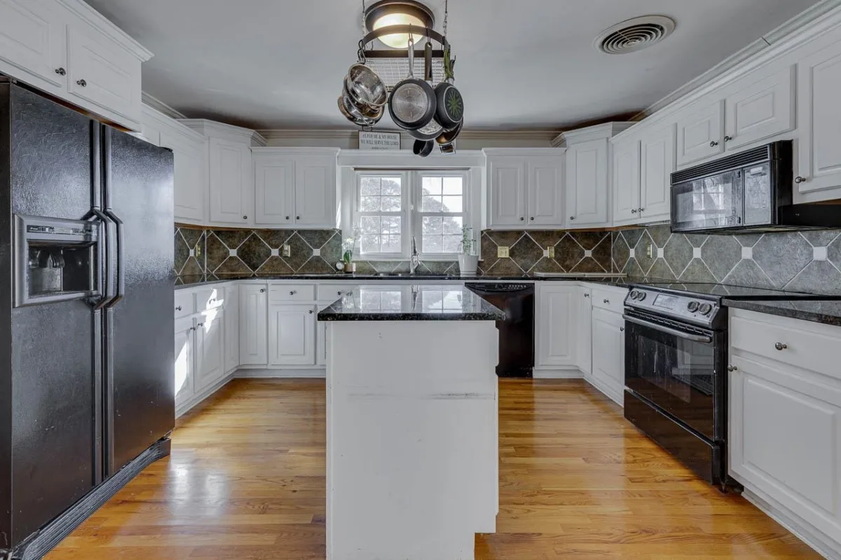 136 Club Drive  Simpsonville SC 29681