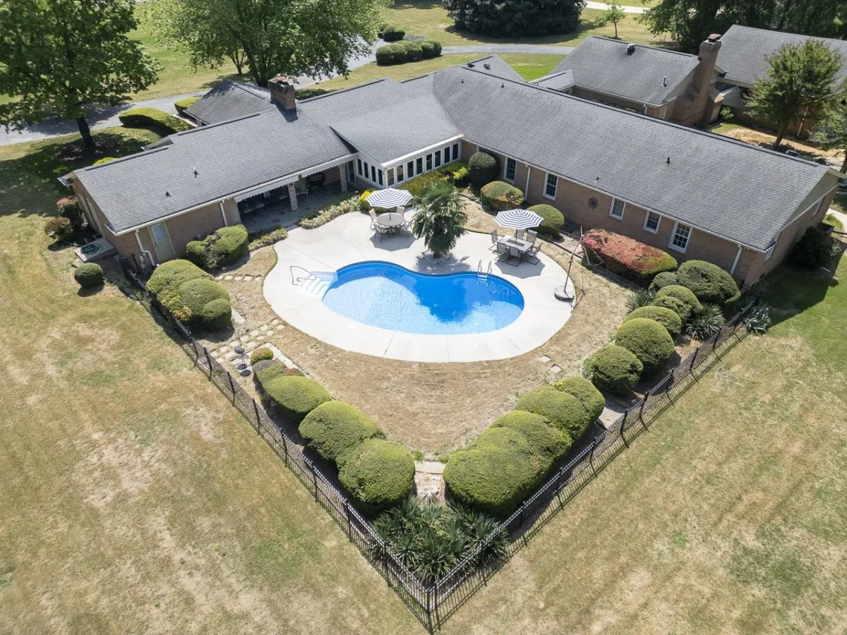 136 Club Drive  Simpsonville SC 29681