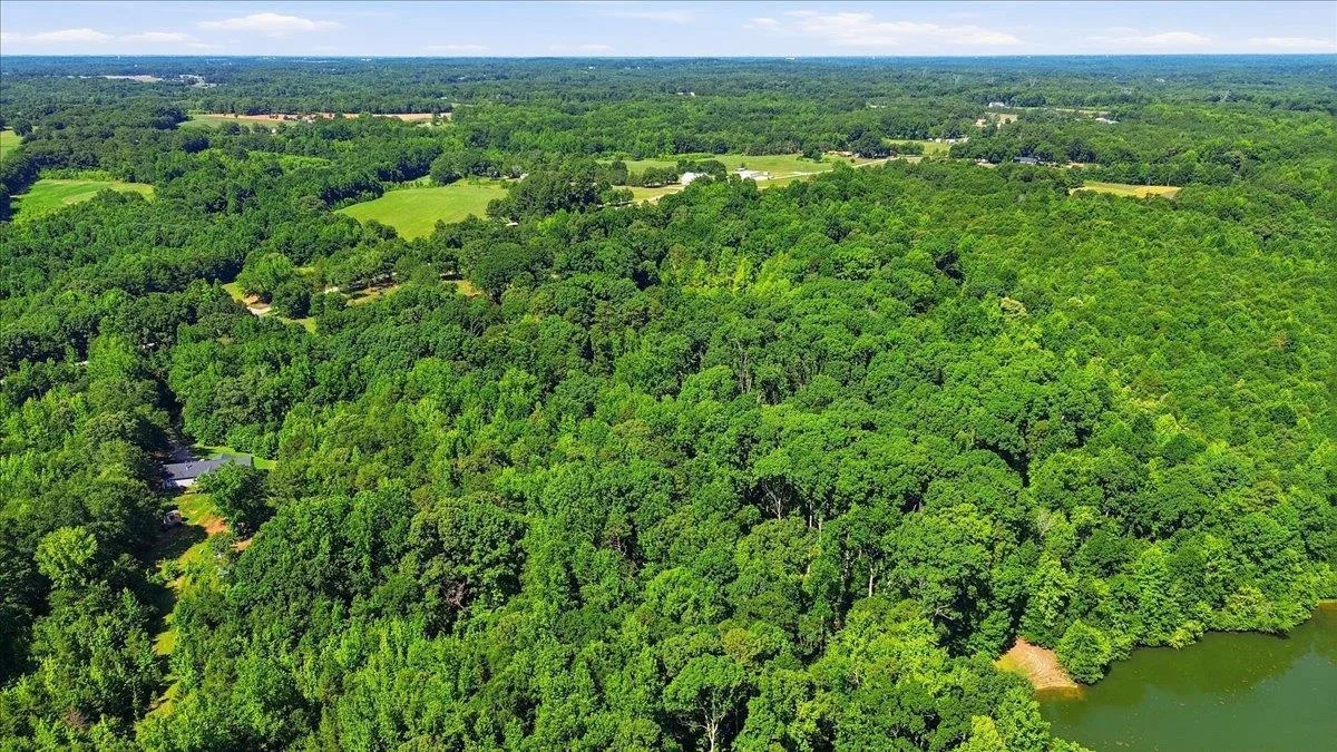 3006 Harris Bridge Road  ***  Woodruff SC 29388