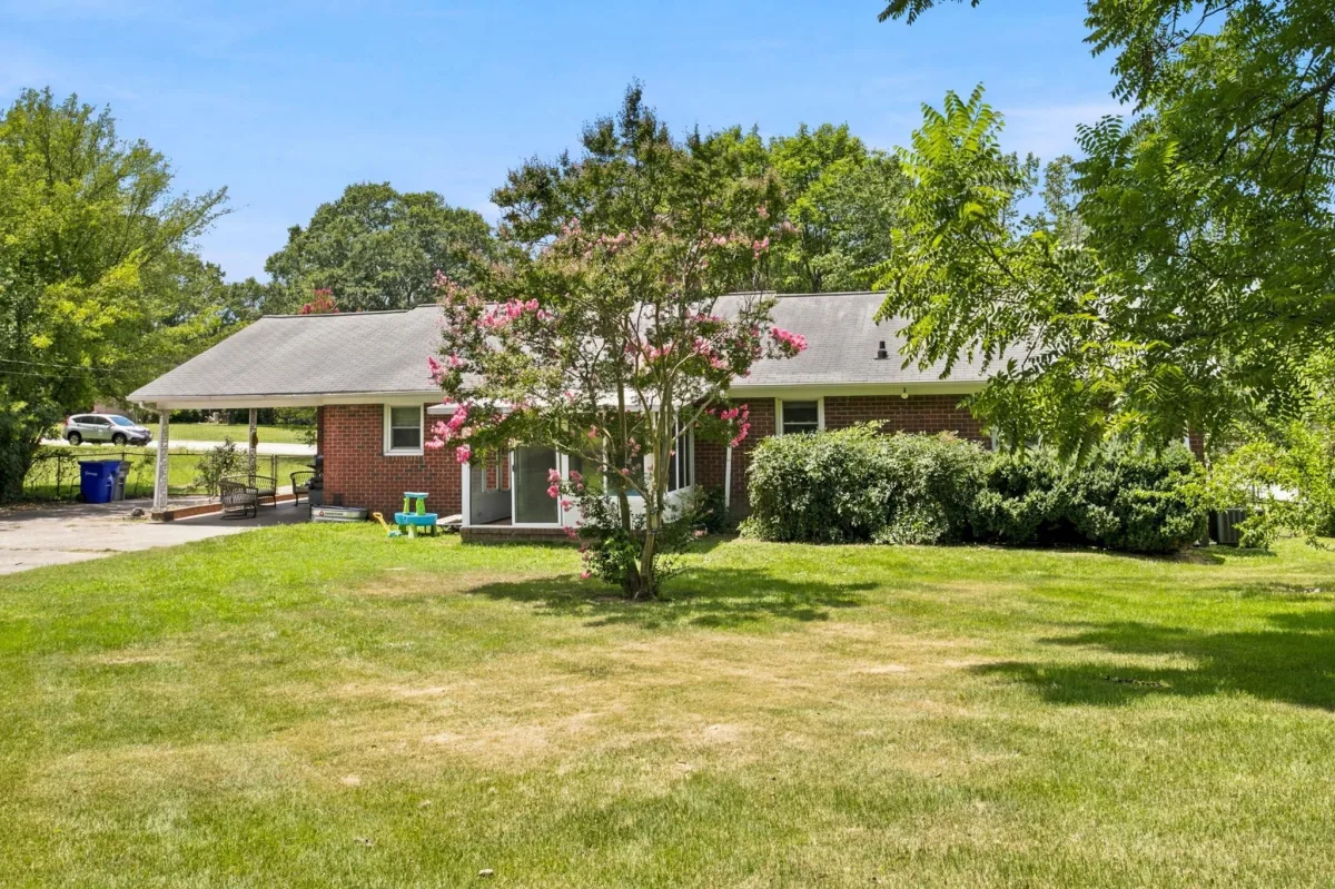 229 Mohawk Drive  Spartanburg SC 29301