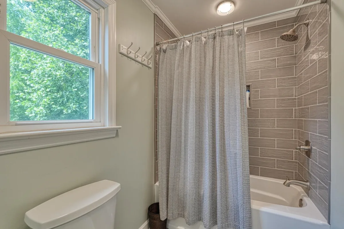 102 Hickory Hollow Drive  Inman SC 29349