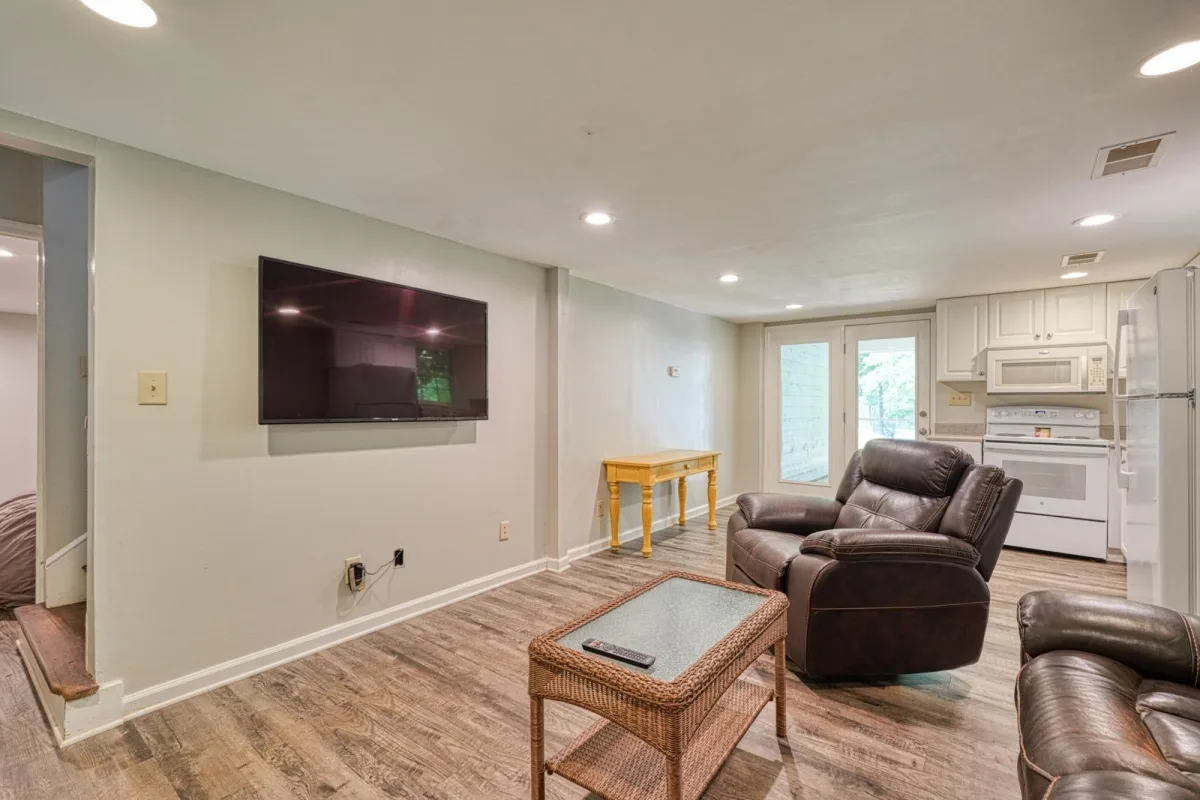 102 Hickory Hollow Drive  Inman SC 29349