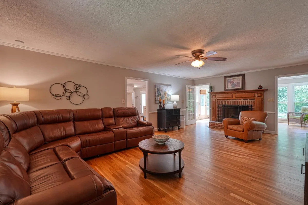 102 Hickory Hollow Drive  Inman SC 29349
