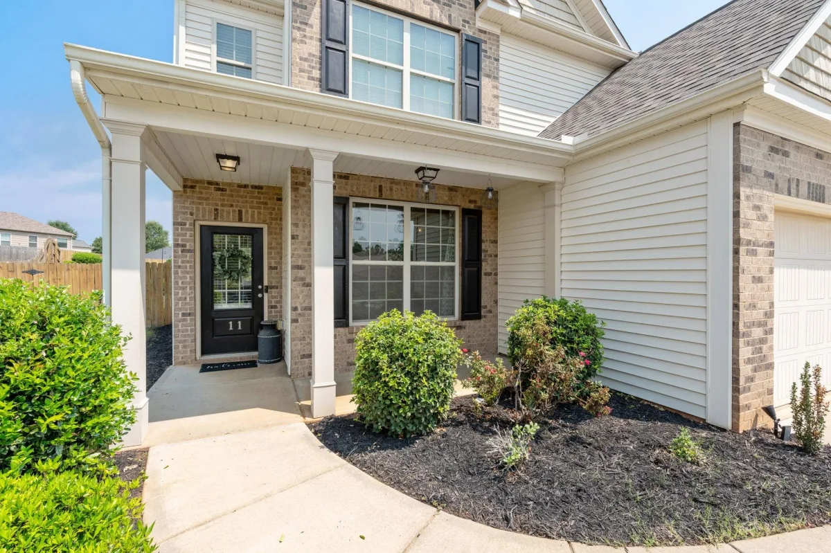 11 Straiharn Place  Simpsonville SC 29680