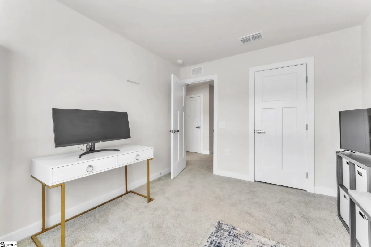 332 Kensley Drive  Greenville SC 29617