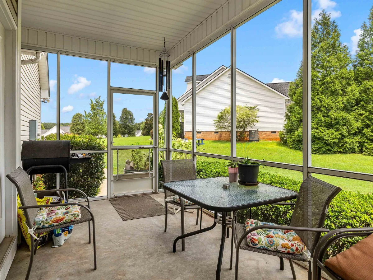 404 Shallowford Drive Boiling Springs SC 29316