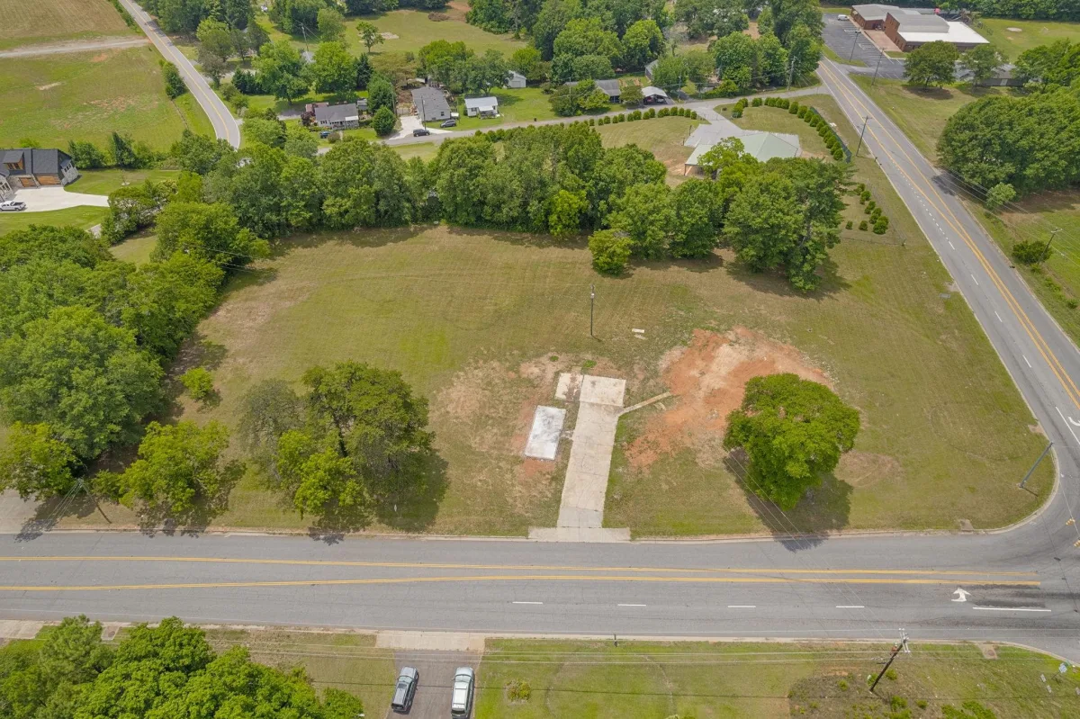 601 Lyman Road  ***  Inman SC 29349