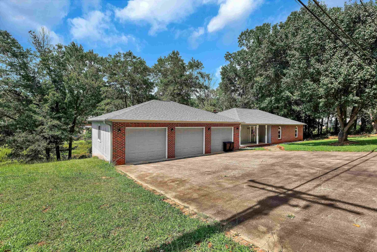 118 Old Saluda Dam Road  Greenville SC 29611