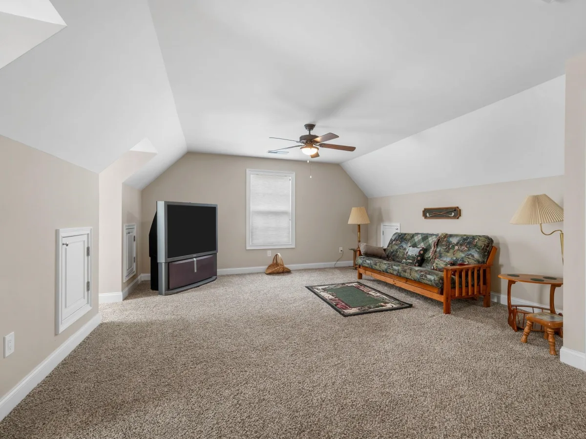 171 Ravines Lane  Spartanburg SC 29301