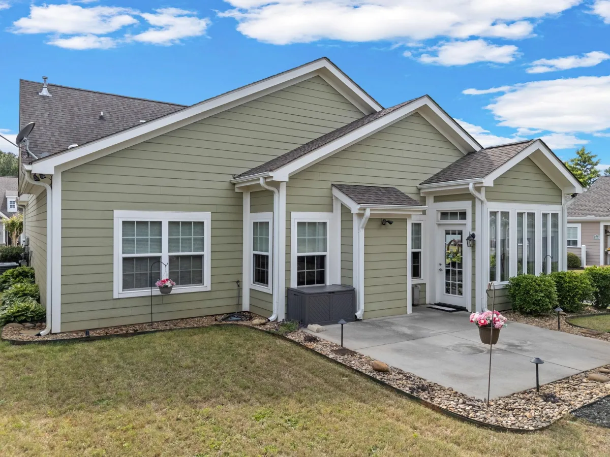 171 Ravines Lane  Spartanburg SC 29301