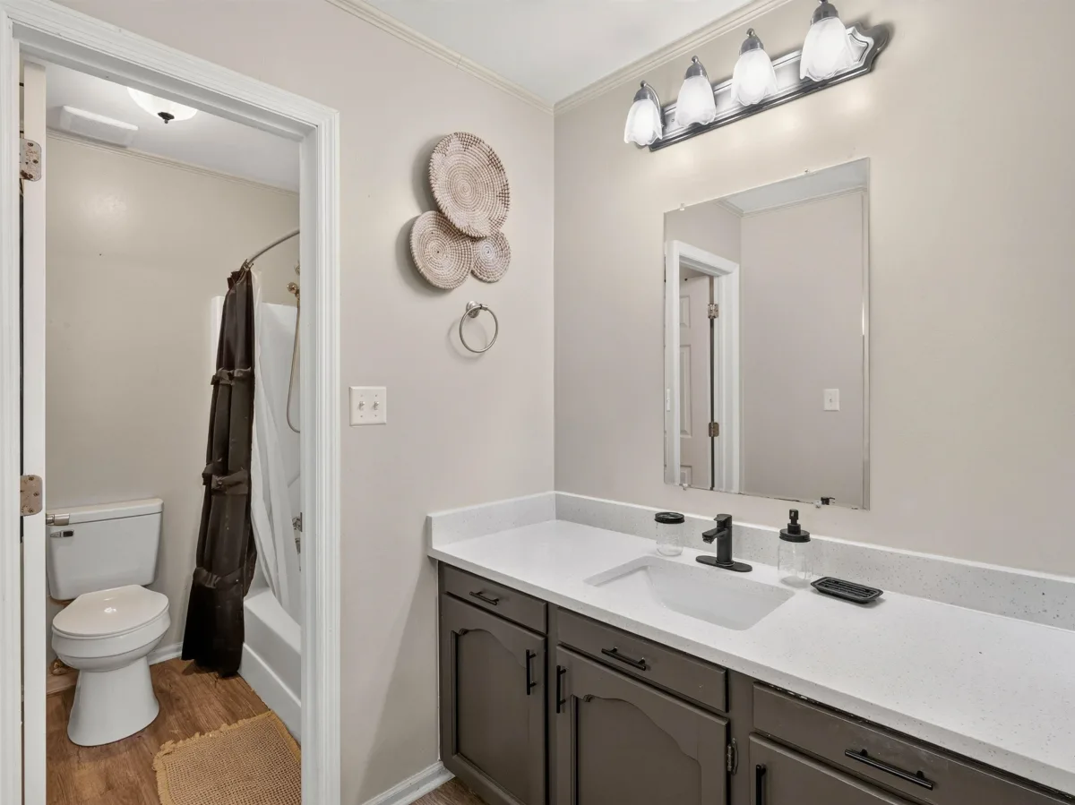 180 Hillcrest Drive  Gaffney SC 29340