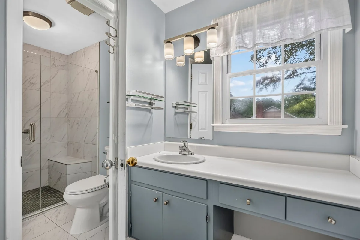 204 Fernbrook Circle  Spartanburg SC 29307