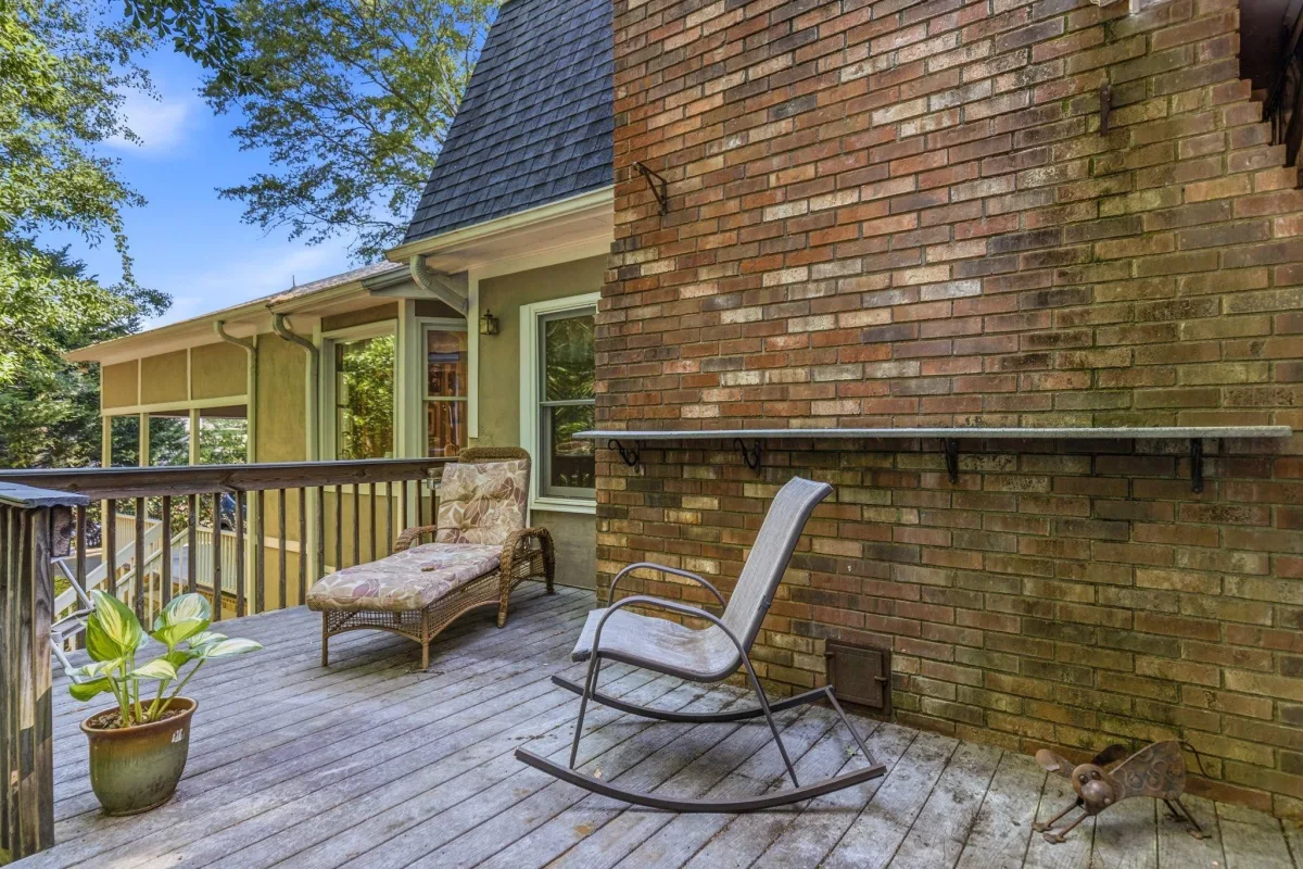204 Fernbrook Circle  Spartanburg SC 29307