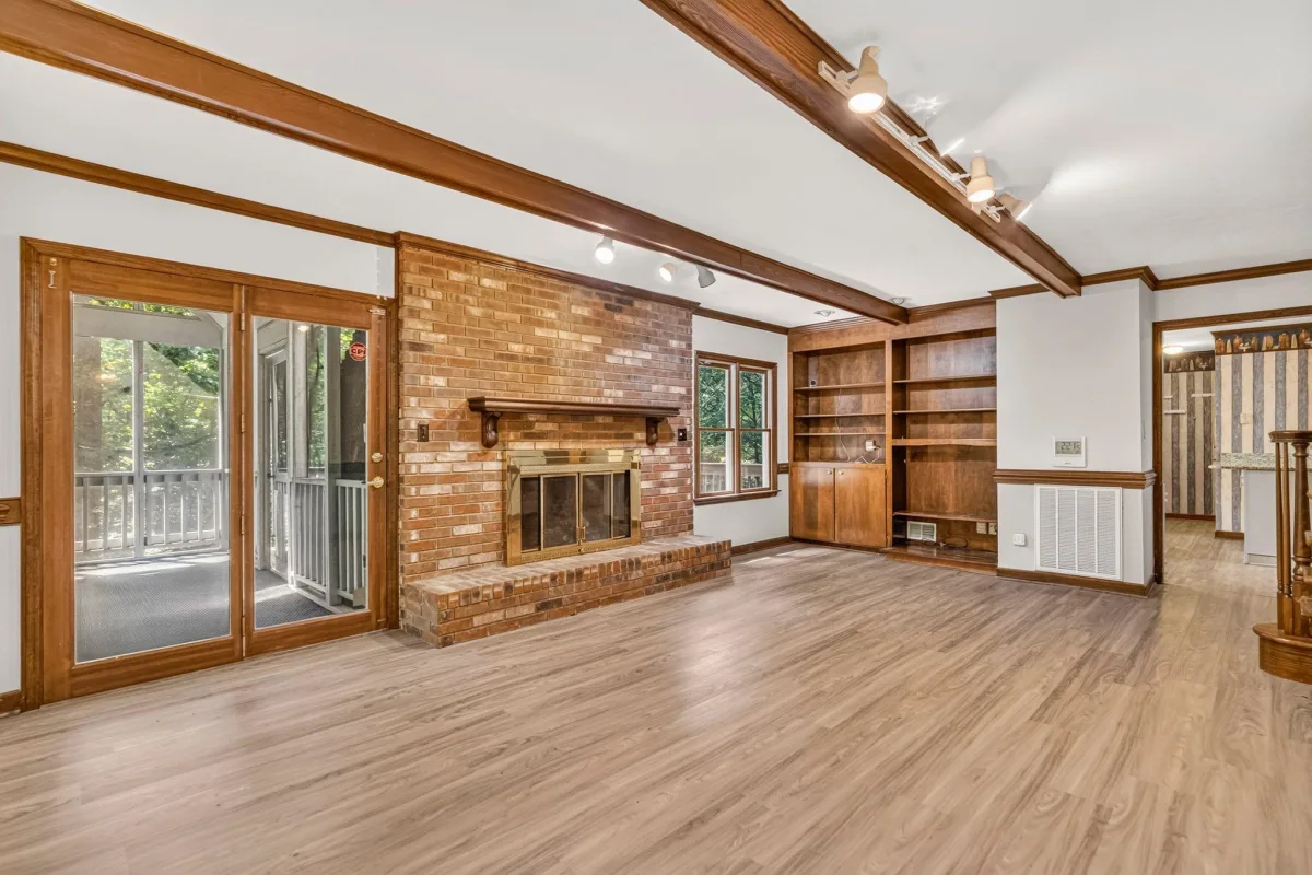204 Fernbrook Circle  Spartanburg SC 29307