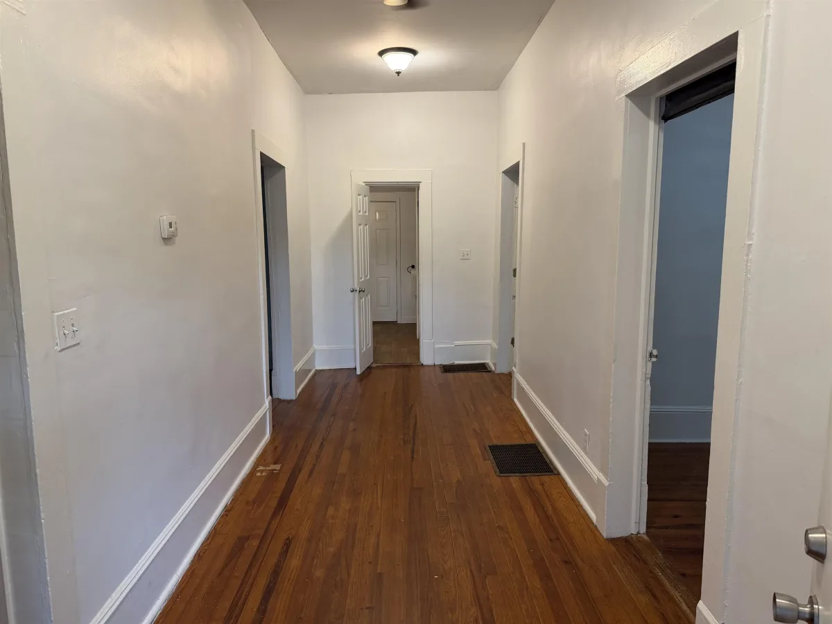 5 Arkmain St Street  Spartanburg SC 29306