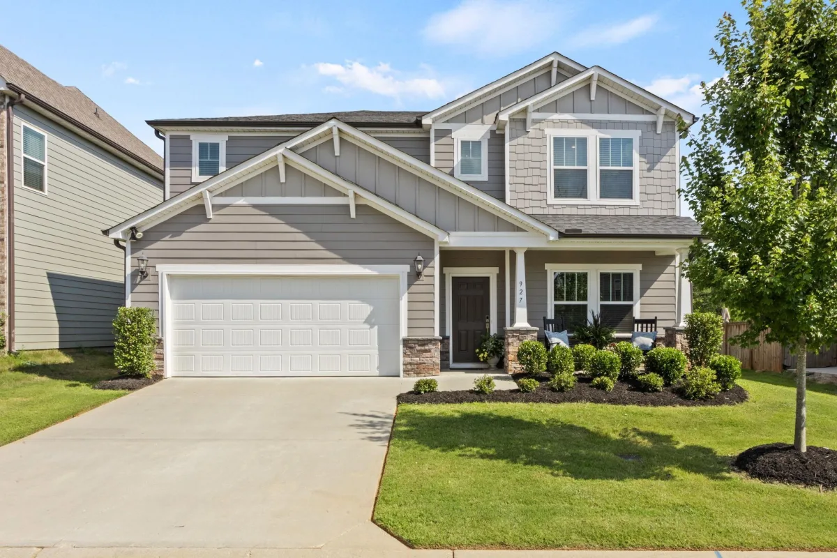 927 Whitemarsh Avenue Simpsonville SC 29680