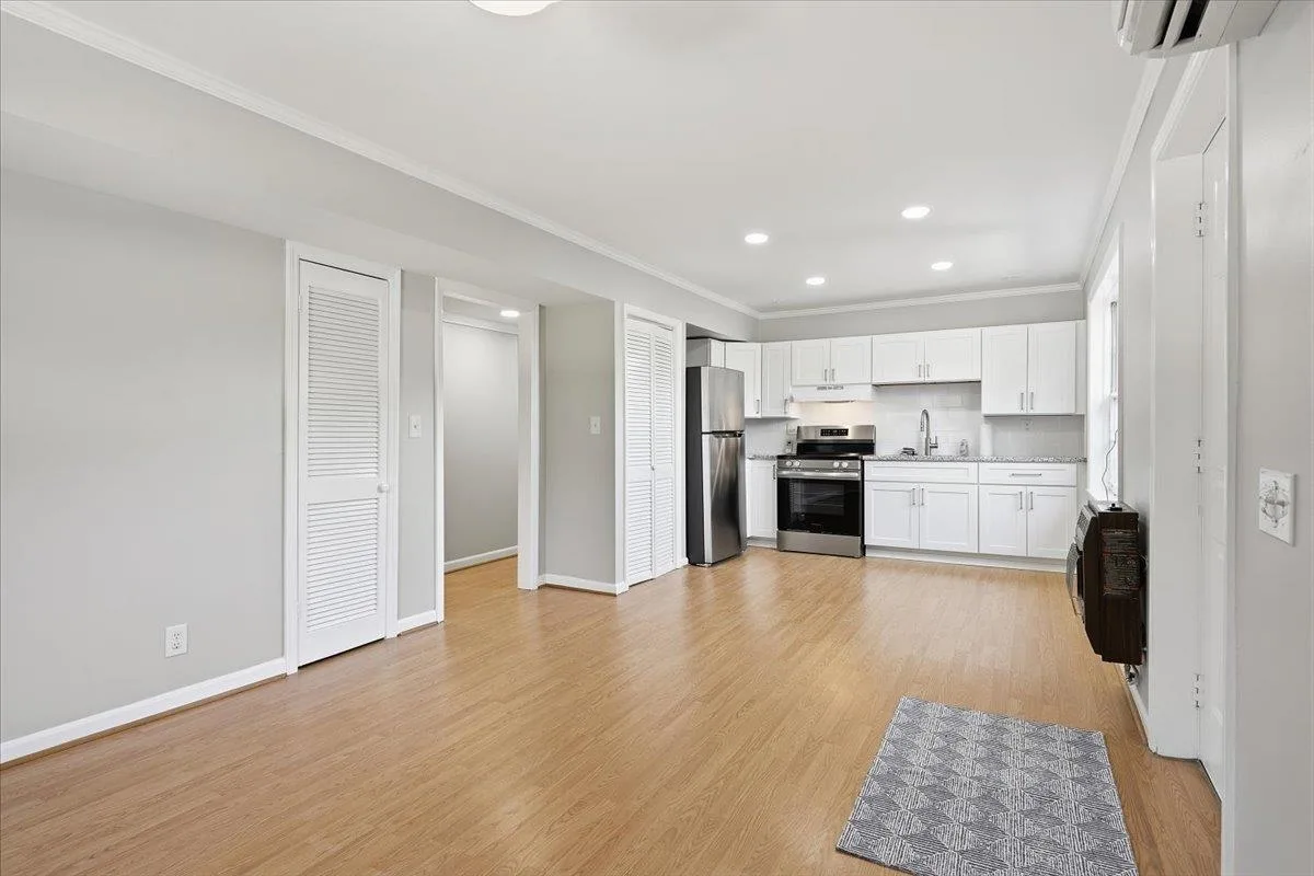 219 Fairview Drive Greenville SC 29609