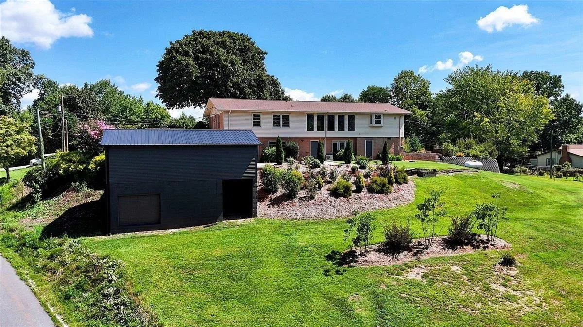 219 Fairview Drive Greenville SC 29609