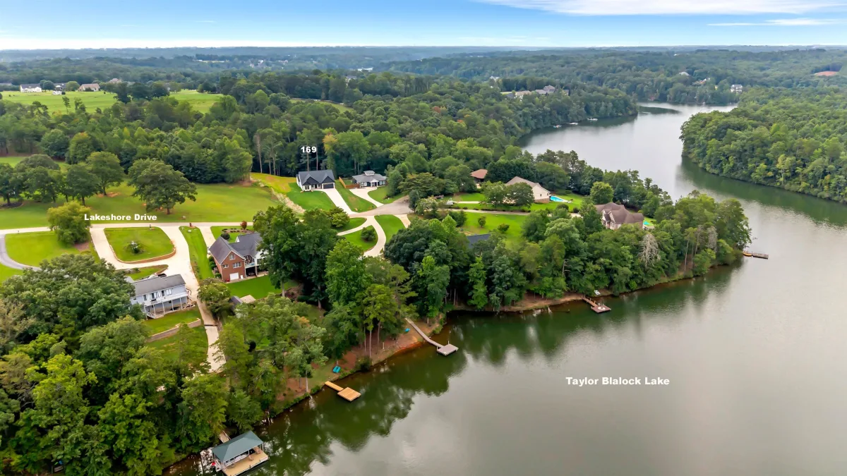 169 Lakeshore Drive Chesnee SC 29323