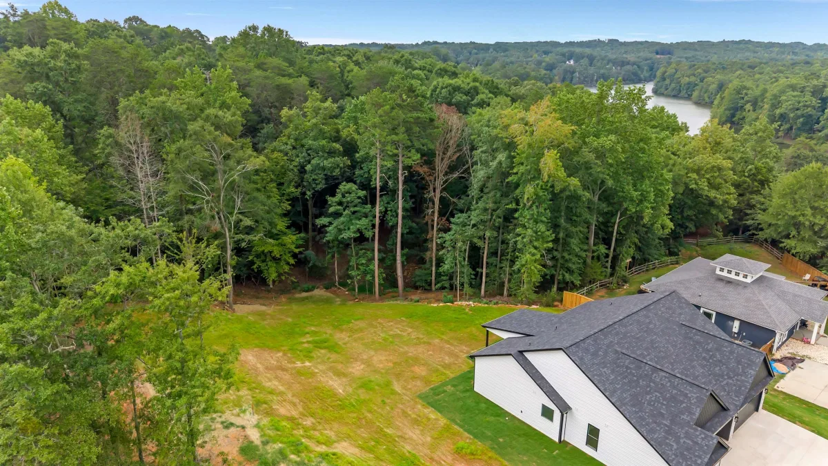 169 Lakeshore Drive Chesnee SC 29323