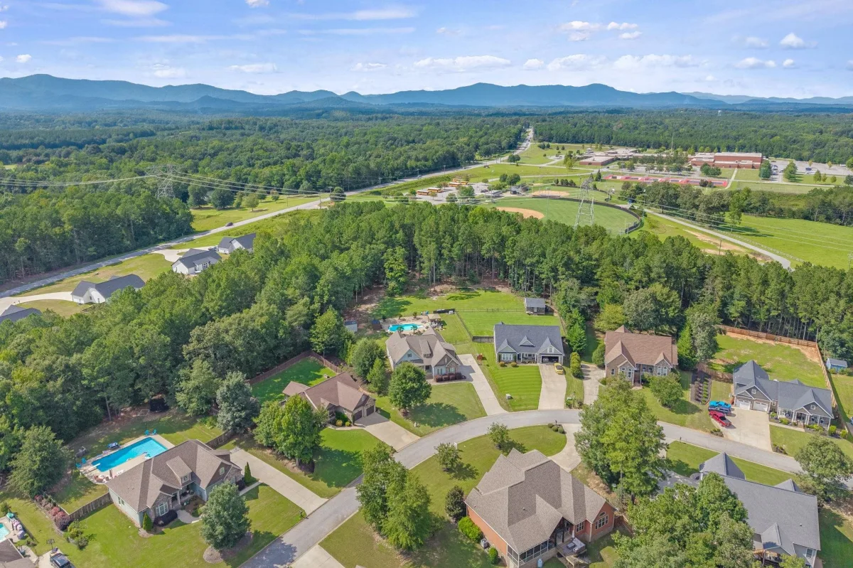 349 Roy Hall Way  Campobello SC 29322