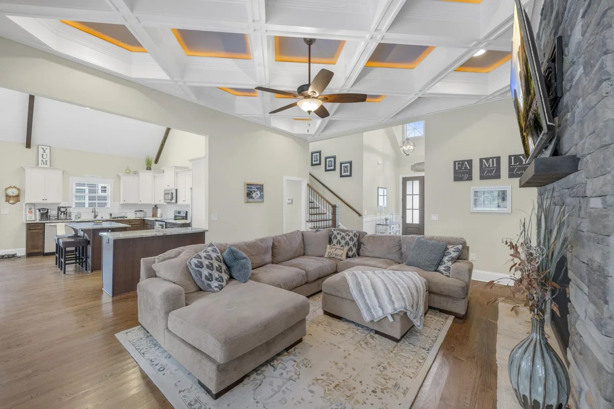 349 Roy Hall Way  Campobello SC 29322