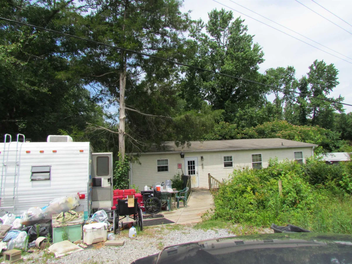 255 Long Branch Road Chesnee SC 29323