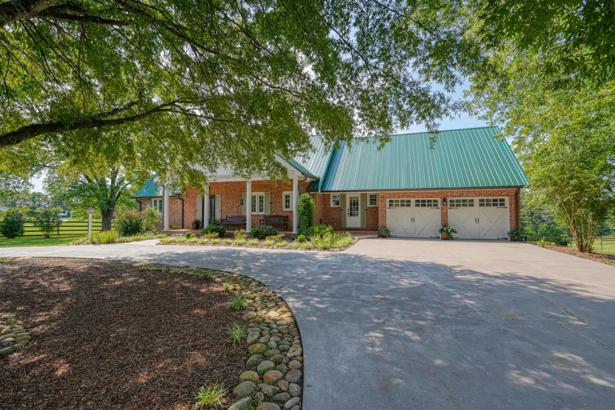 688 Corinth Road  Gaffney SC 29340