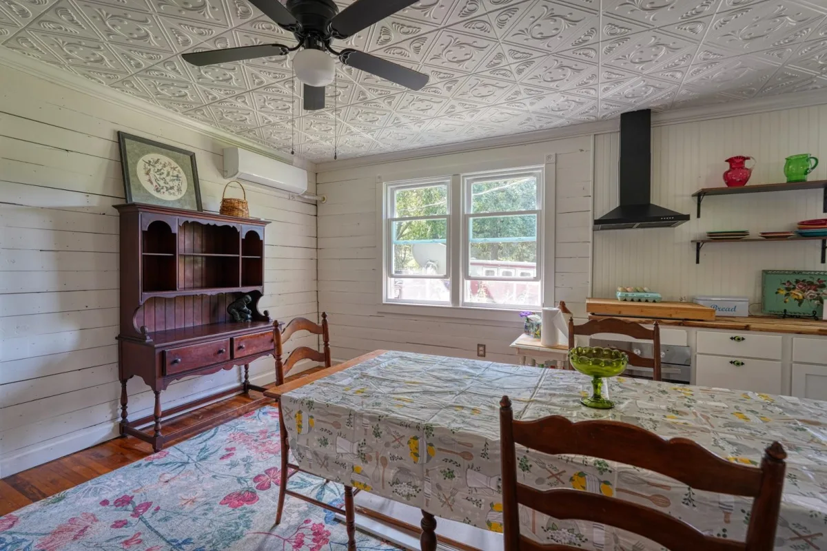 200 Lowe Lane Inman SC 29349