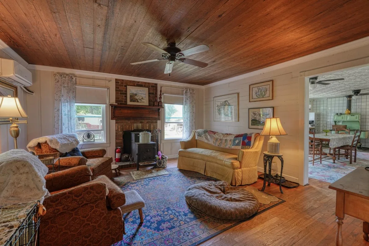 200 Lowe Lane Inman SC 29349