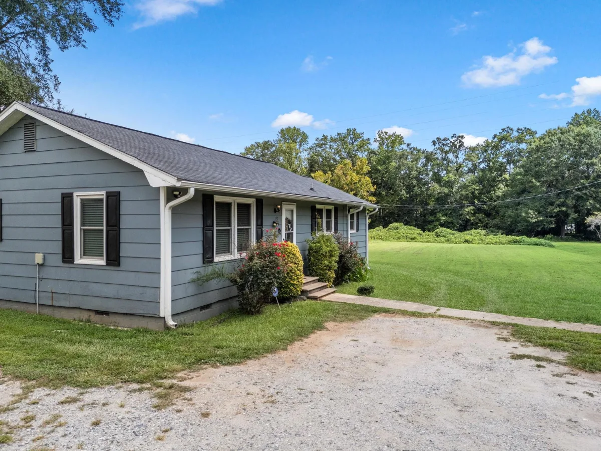 137 Shoally Street Boiling Springs SC 29316