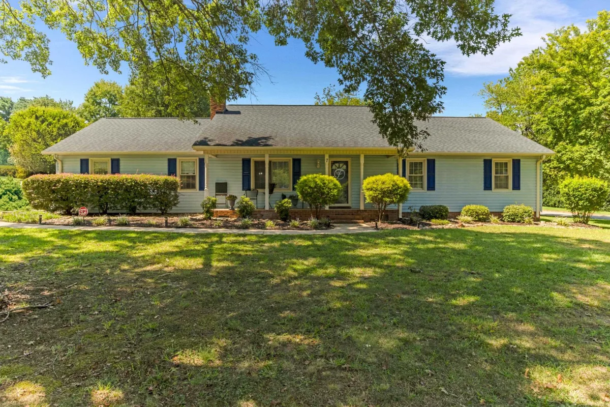 7 Chestnut Ridge Drive  Inman SC 29349
