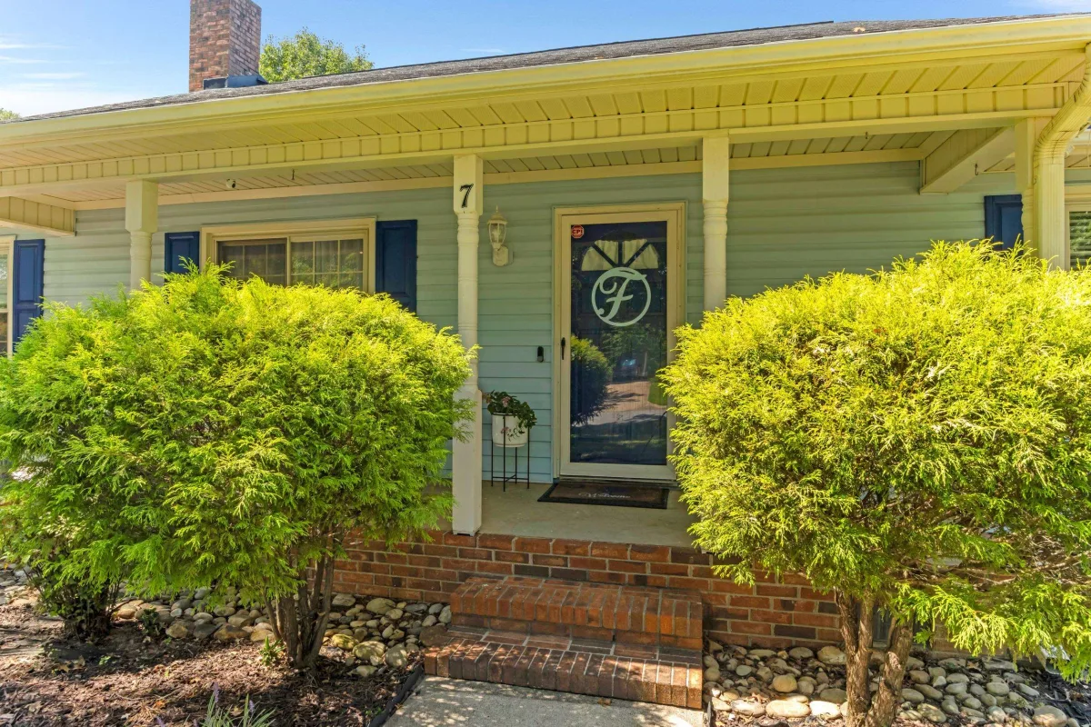 7 Chestnut Ridge Drive  Inman SC 29349
