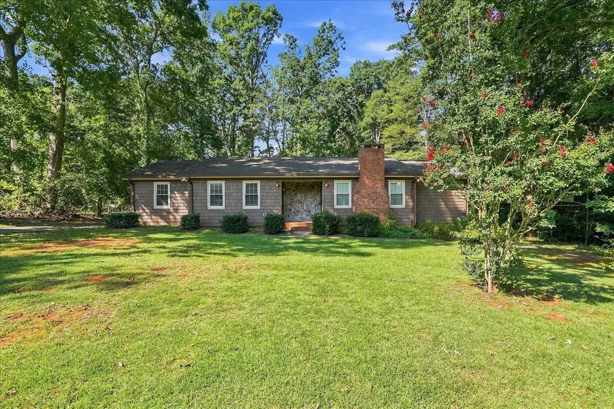 37 Wedgefield Drive *** Boiling Springs SC 29316