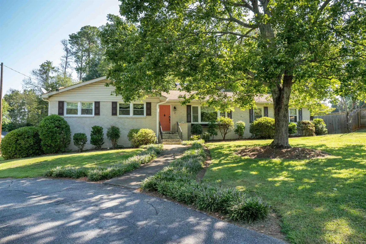 2 Selwyn Drive Greenville SC 29615