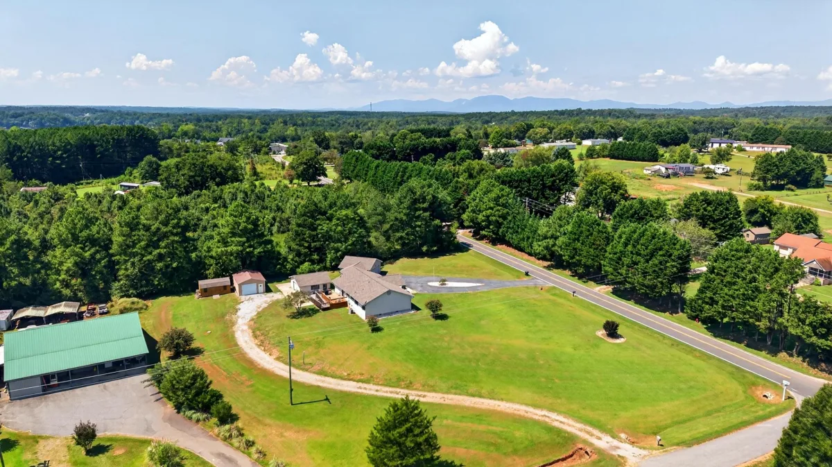 1380 Foster Road Inman SC 29349