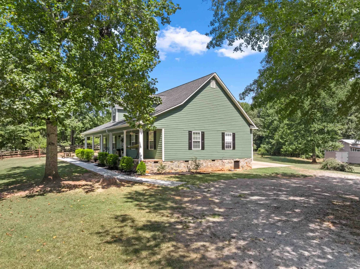 407 Miller Town Road Pauline SC 29374