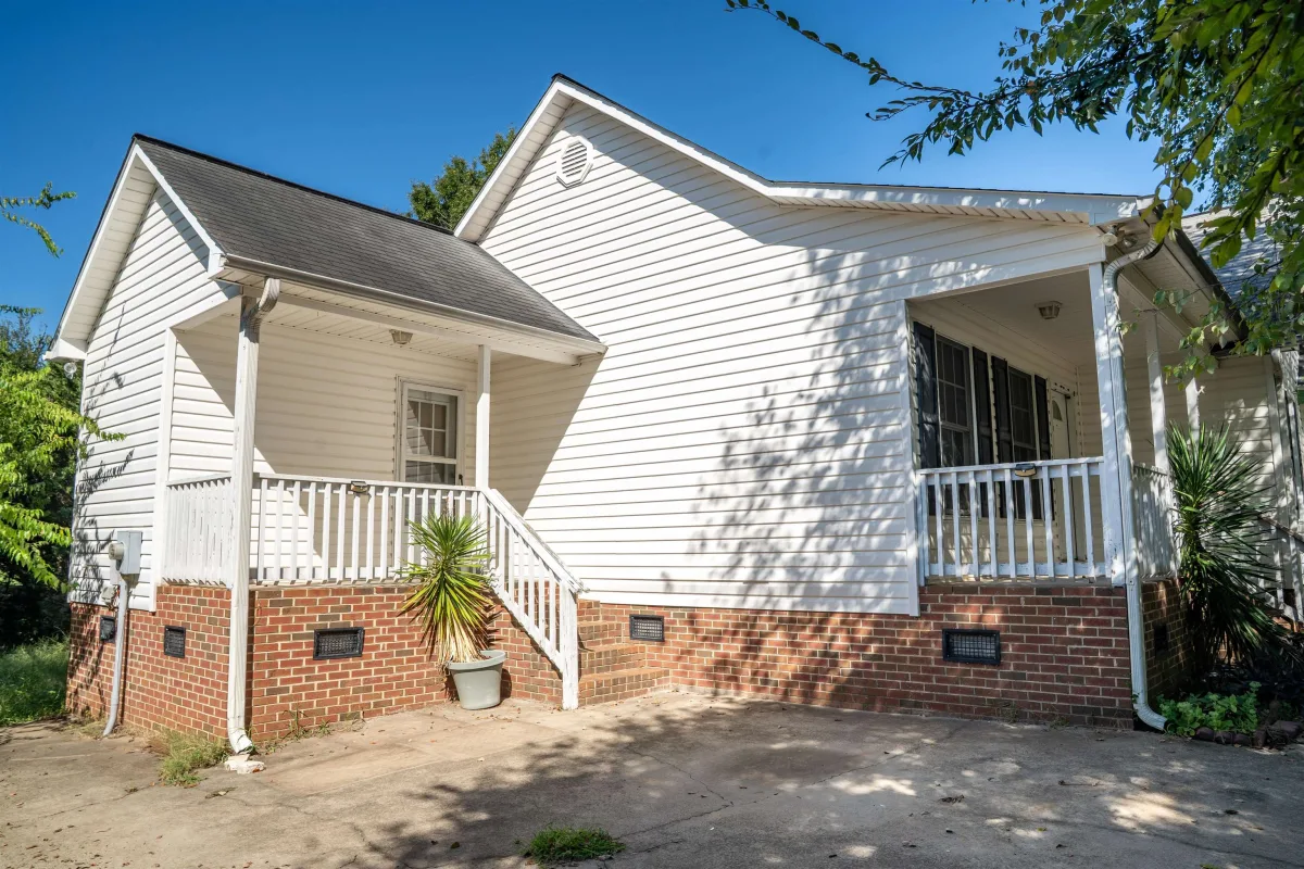584 N Vernon Street Spartanburg SC 29303