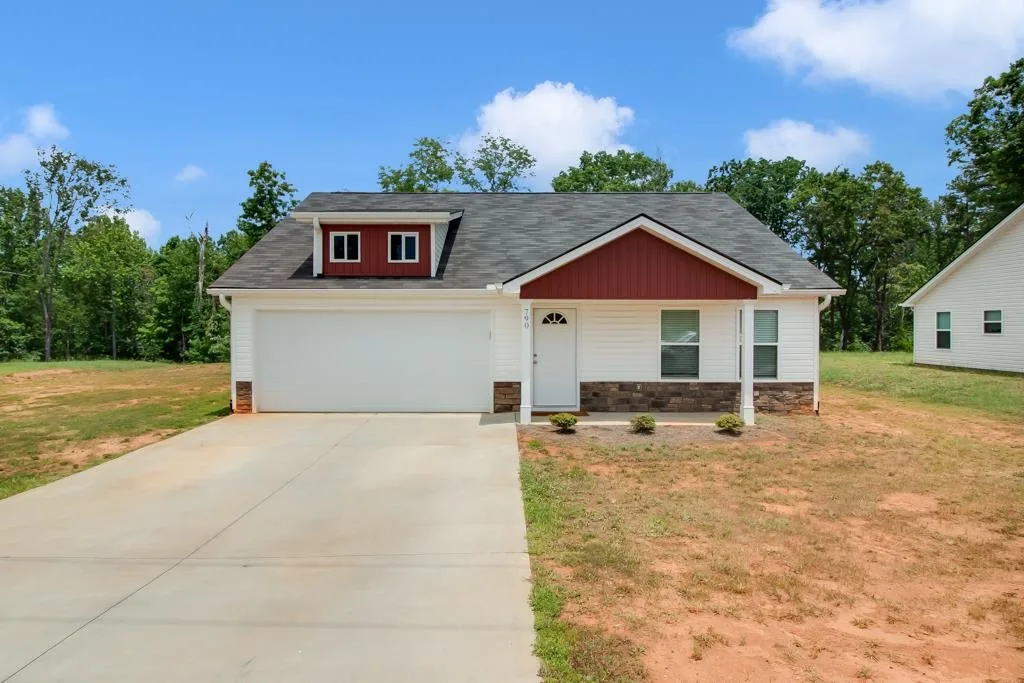790 N Trade Ave Extension Landrum SC 29356