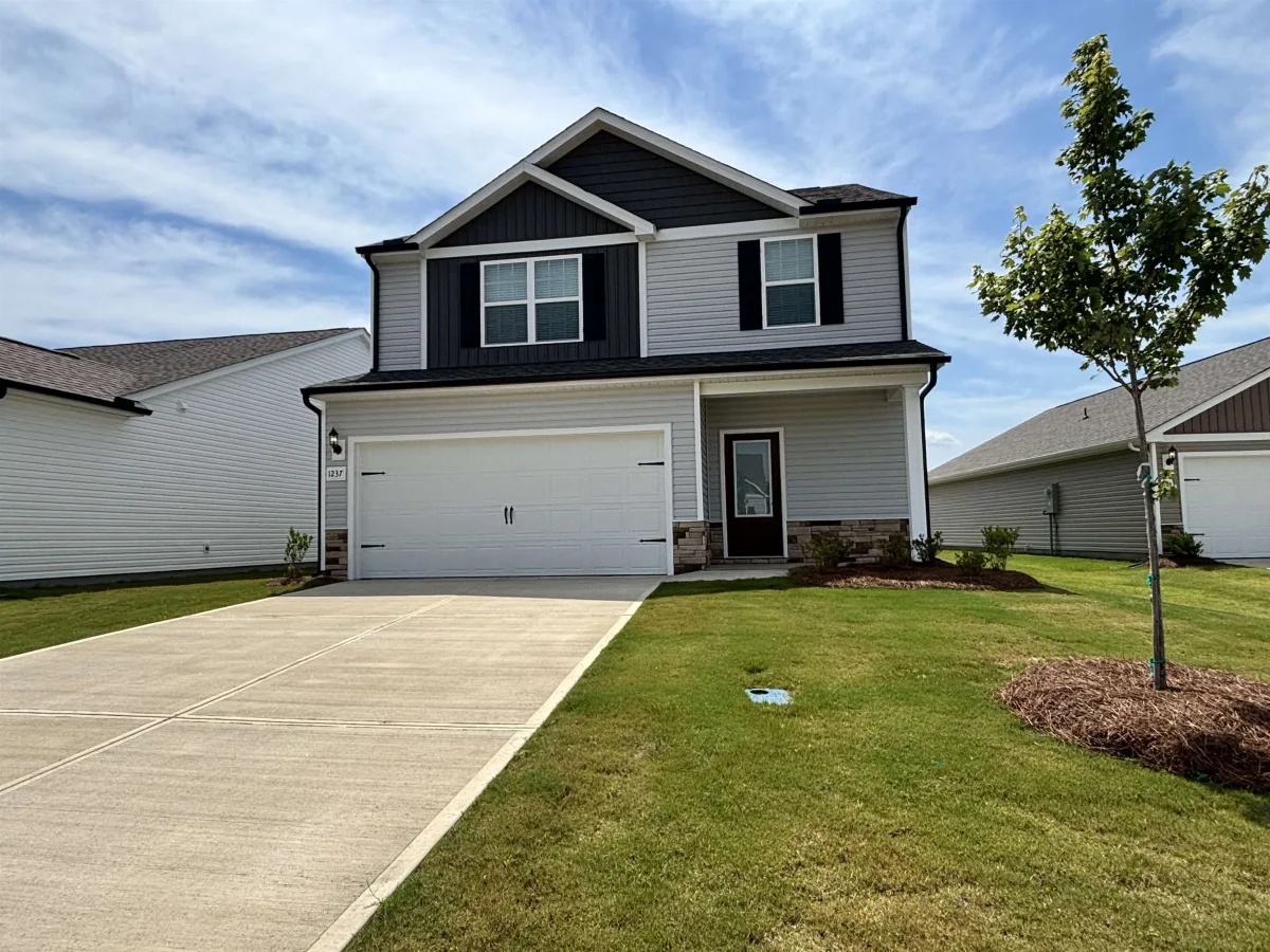 1237 Crested Iris Street  Moore SC 29369