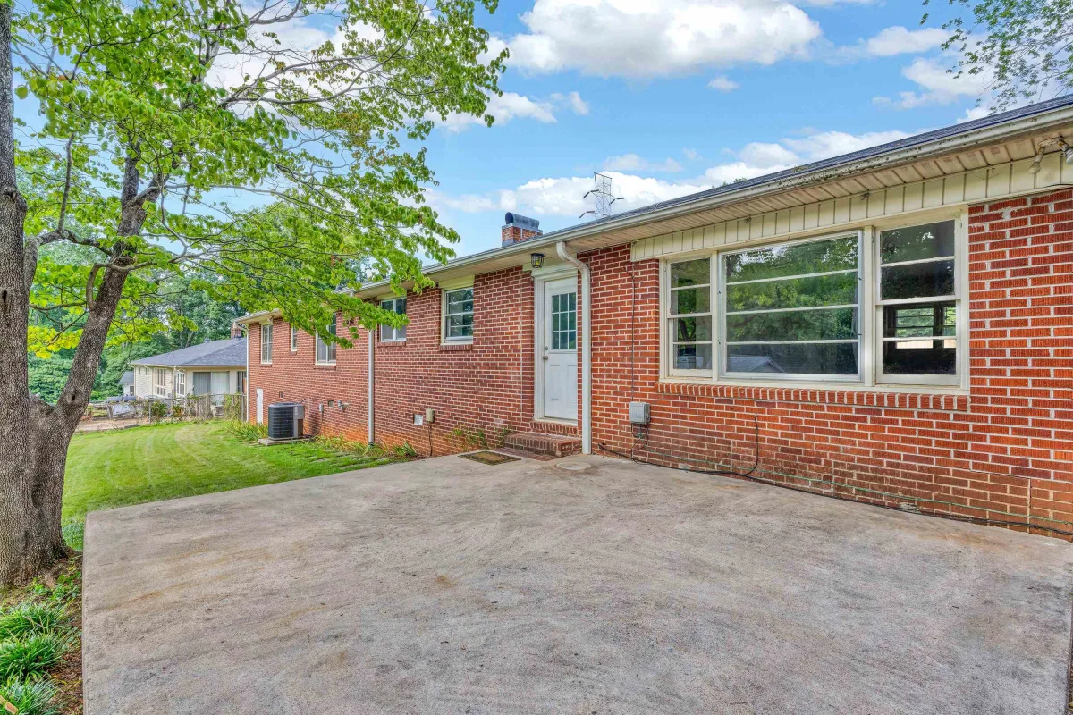 126 Holly Drive Spartanburg SC 29301