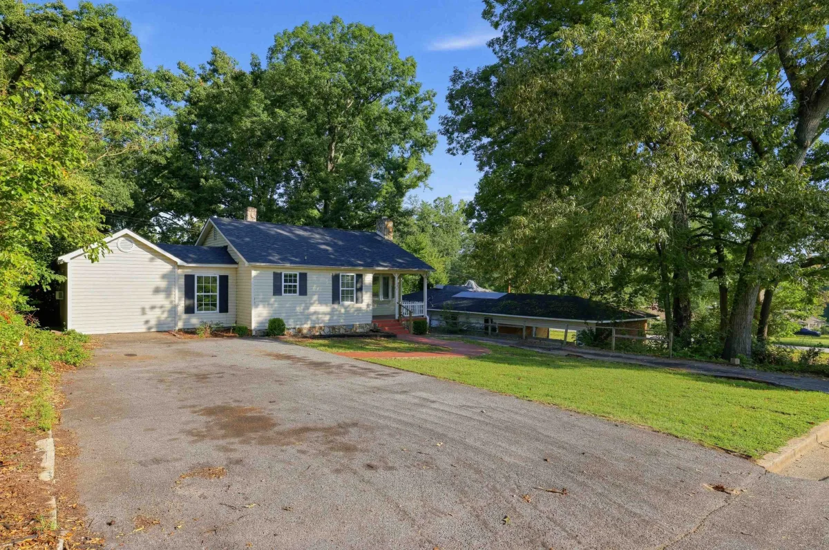 102 Overbrook Circle Spartanburg SC 29306