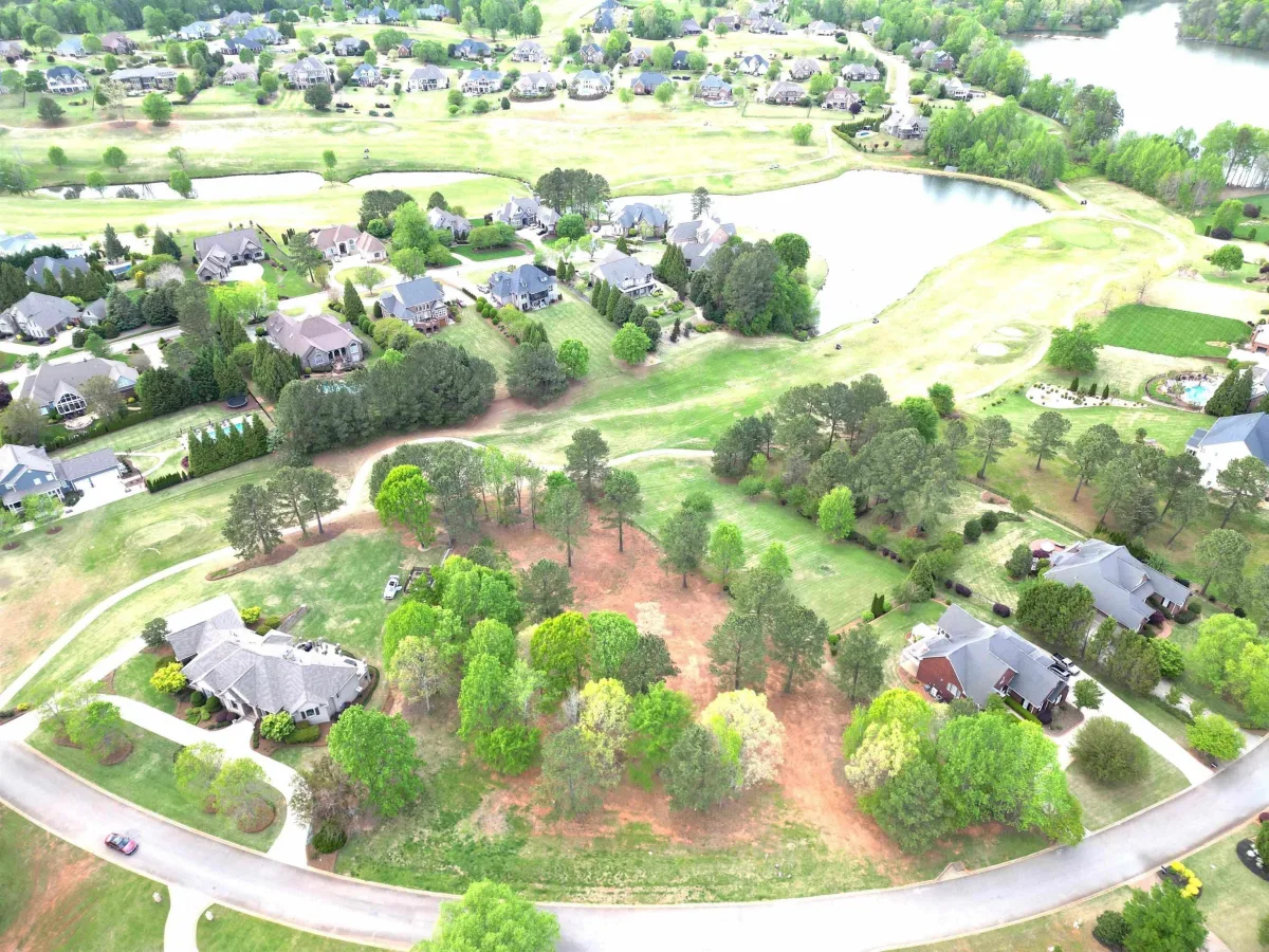 725 E Long Bay Drive *** Inman SC 29369