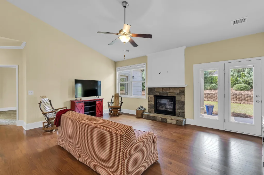 63 Scotts Bluff Drive Simpsonville SC 29681